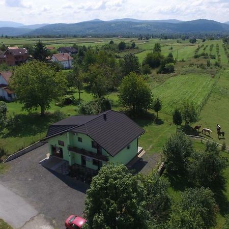 Green Apartment Plitvice غاكوفيتسا المظهر الخارجي الصورة