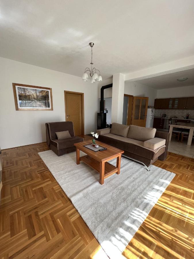 Green Apartment Plitvice غاكوفيتسا المظهر الخارجي الصورة