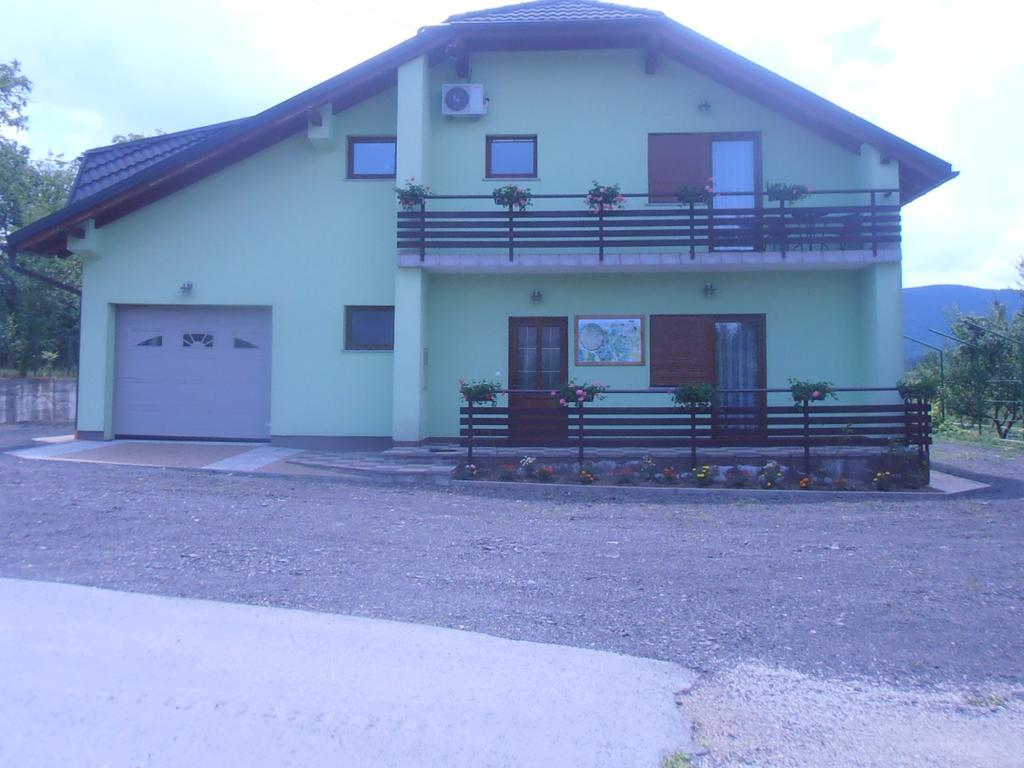 Green Apartment Plitvice غاكوفيتسا المظهر الخارجي الصورة