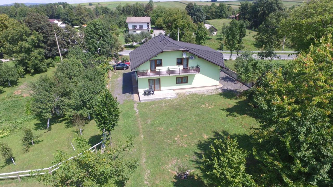 Green Apartment Plitvice غاكوفيتسا المظهر الخارجي الصورة
